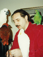 Николай с попугаями