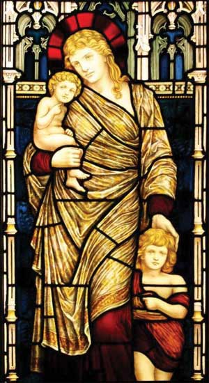 Магдалина со своими детьми – дочерью и сыном. Витражи из церкви Святого Назара, Лему, Лангедок, Франция ( St. Nazare, Lemoux, Langedoc)